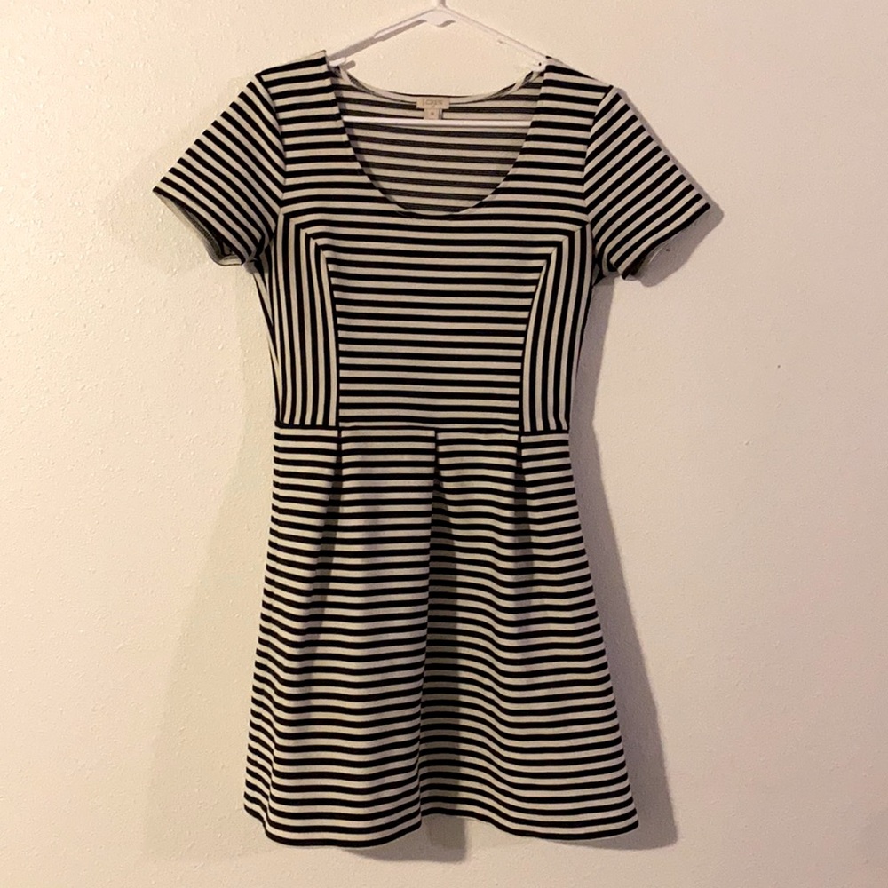 J Crew Short-Sleeve Striped Dress. Size 6